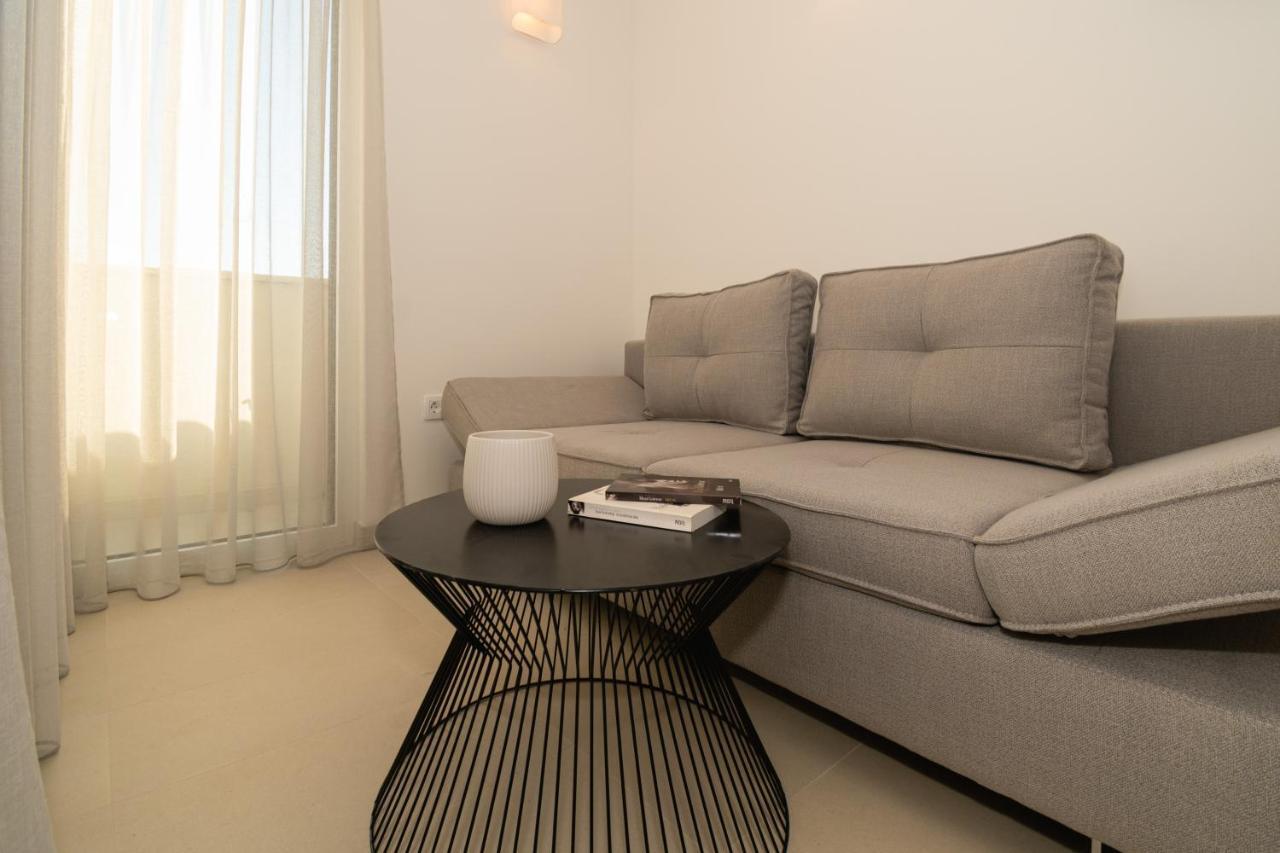 Aparthotel St. Clara Old Town à Šibenik Extérieur photo
