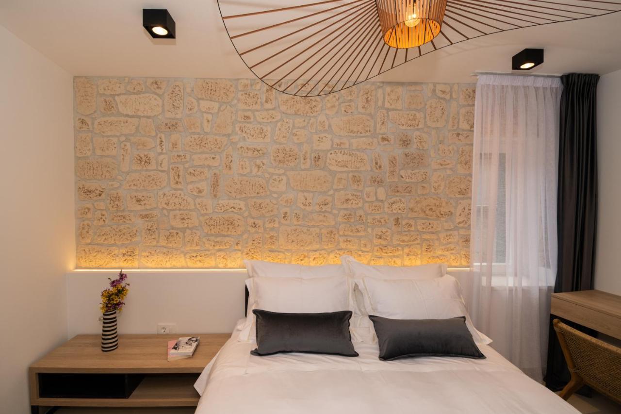 Aparthotel St. Clara Old Town à Šibenik Extérieur photo