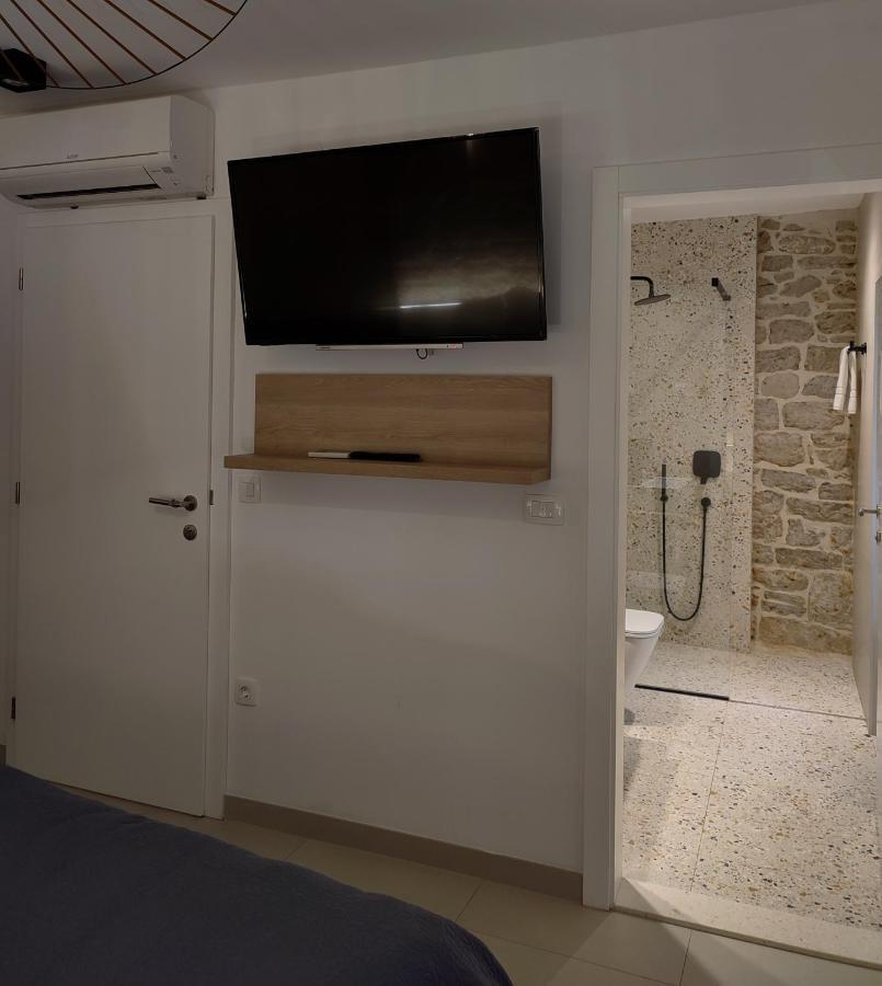 Aparthotel St. Clara Old Town à Šibenik Extérieur photo