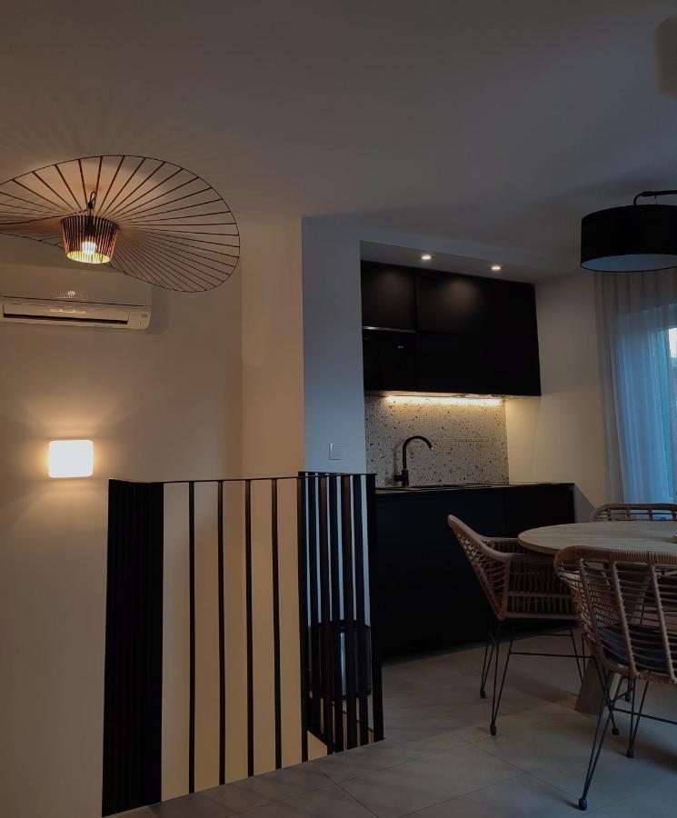 Aparthotel St. Clara Old Town à Šibenik Extérieur photo