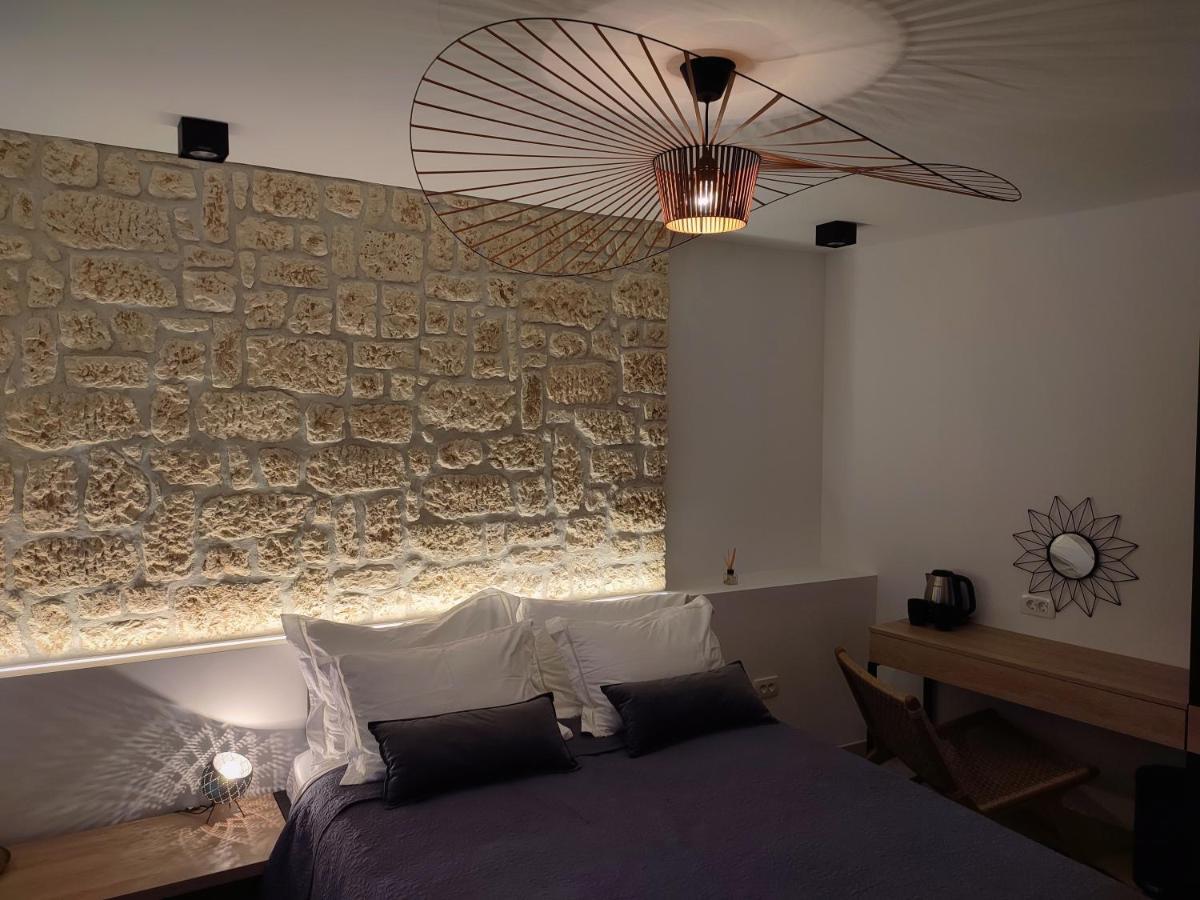 Aparthotel St. Clara Old Town à Šibenik Extérieur photo